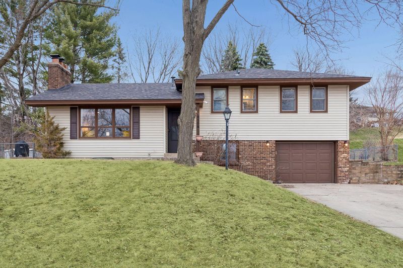 8158 83rd St S, Cottage Grove, MN 55016