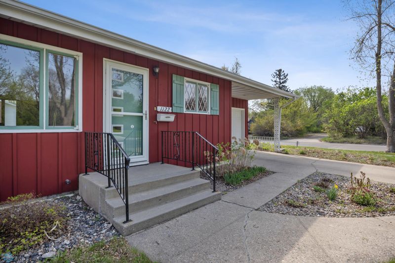 1122 River Dr S, Moorhead, MN 56560