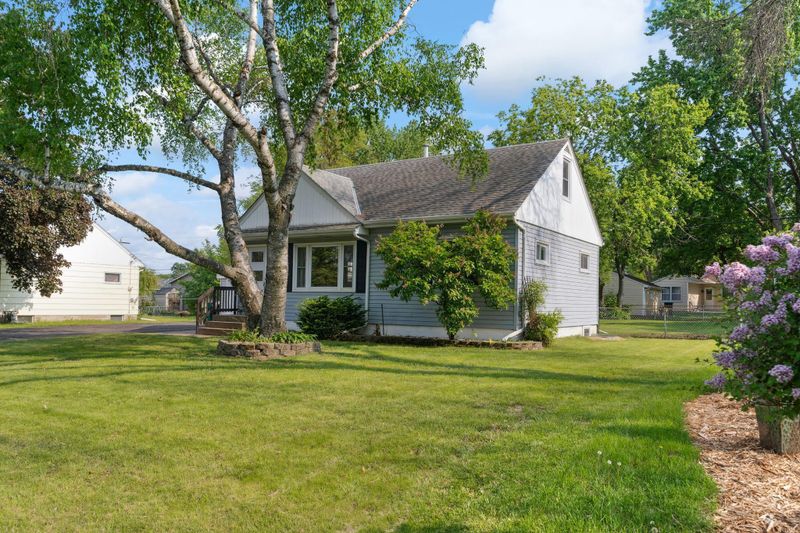 7719 60th Ave N, New Hope, MN 55428