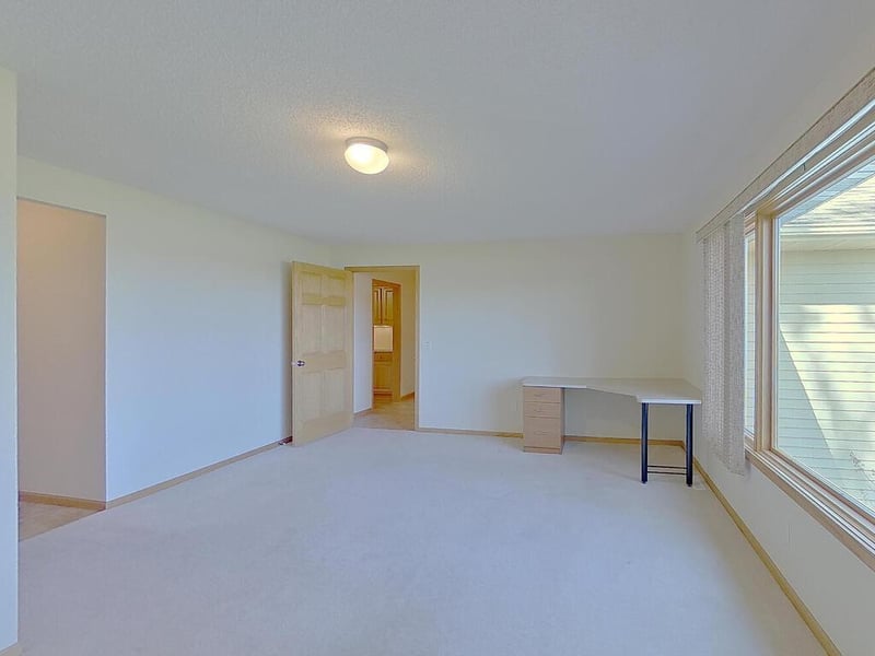 10931 Us Highway 12 SW, Howard Lake, MN 55349
