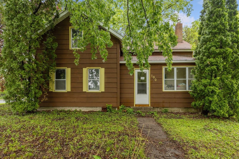 100 2nd St S, Delano, MN 55328