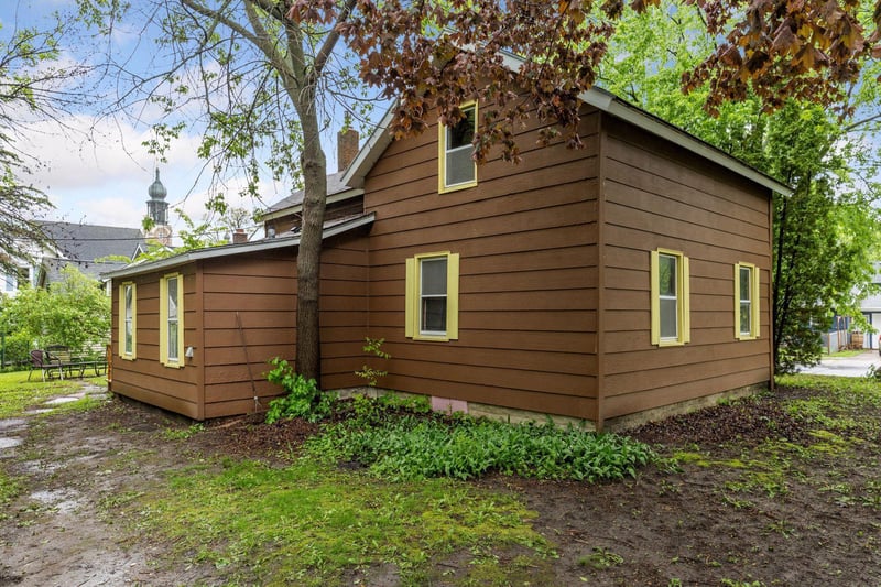 100 2nd St S, Delano, MN 55328