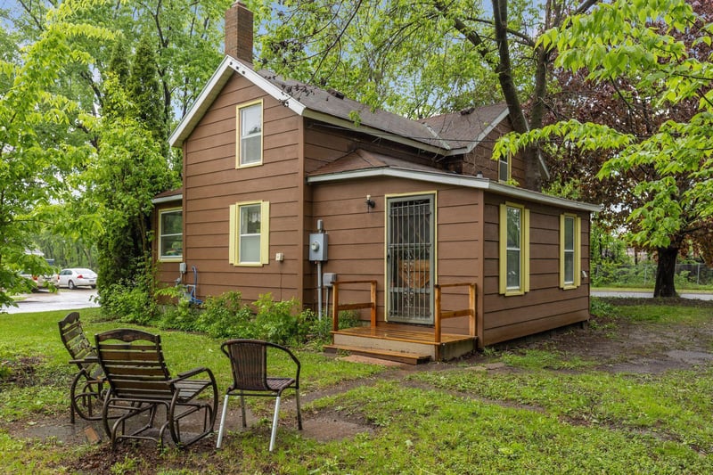 100 2nd St S, Delano, MN 55328