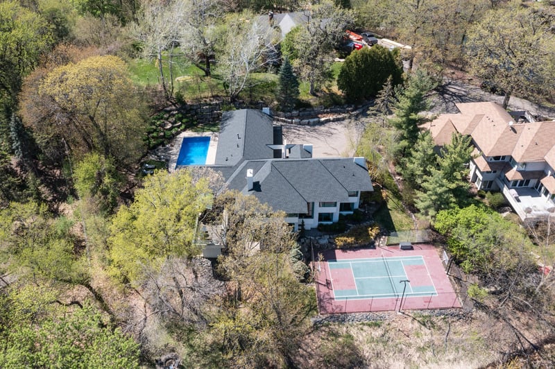 2226 Oakland Rd, Minnetonka, MN 55305