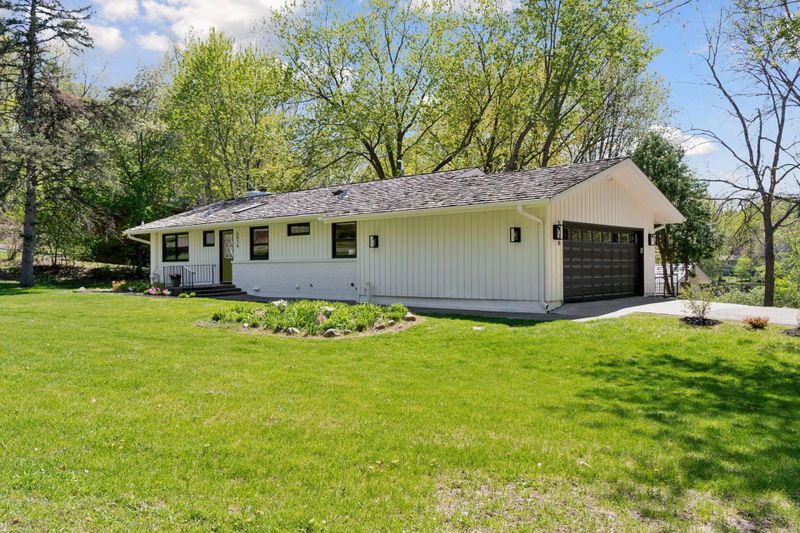 5036 Woodgate Ct, Minnetonka, MN 55345