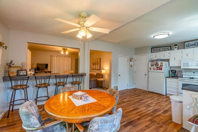 501 Central Ave S, Mapleton, MN 56065