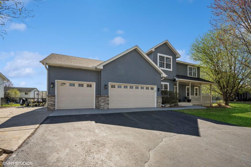 13984 Starlite Dr, Rogers, MN 55374
