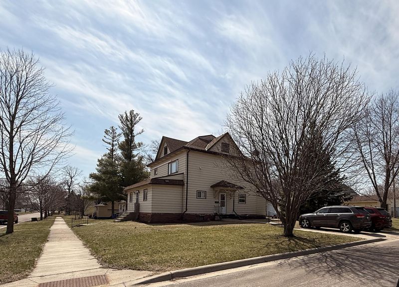 321 Western Ave, Madison, MN 56256