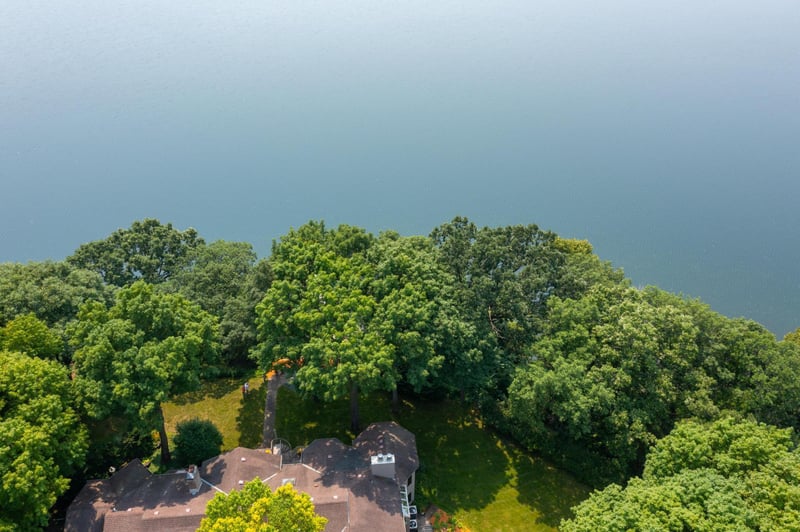 9002 Riley Lake Rd, Eden Prairie, MN 55347