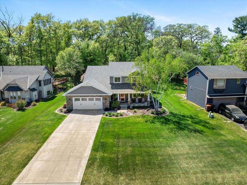4446 Helmo Ave N, Oakdale, MN 55128
