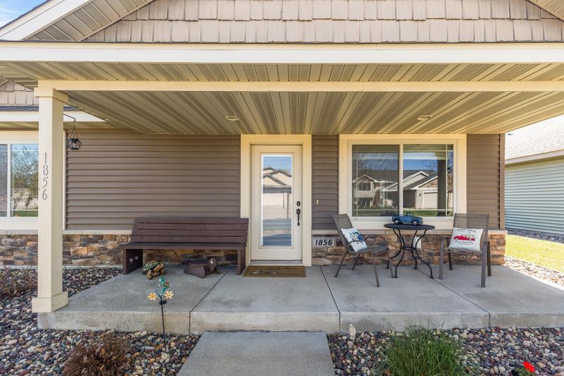 1856 Greenwood Valley Dr, River Falls, WI 54022