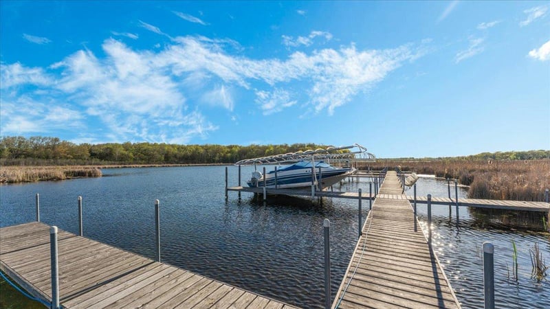 6470 Tanagers Point, Excelsior, MN 55331
