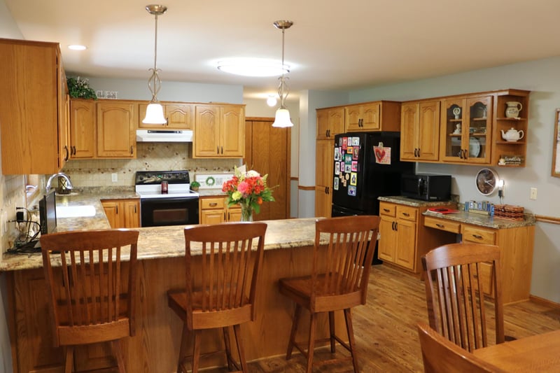 327 Park St, Sherburn, MN 56171