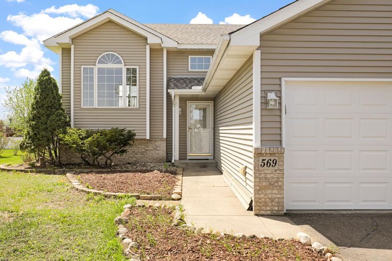 569 Forest Rd, Big Lake, MN 55309