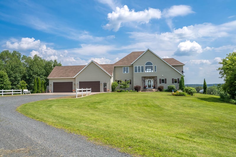 532 150th St, Amery, WI 54001