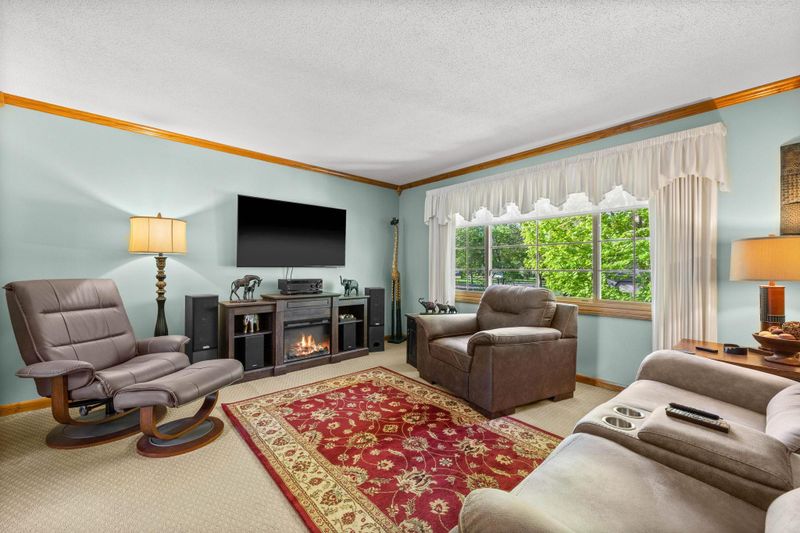 309 13th St S, Buffalo, MN 55313