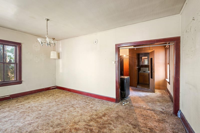 200 Winona St W, West Saint Paul, MN 55118