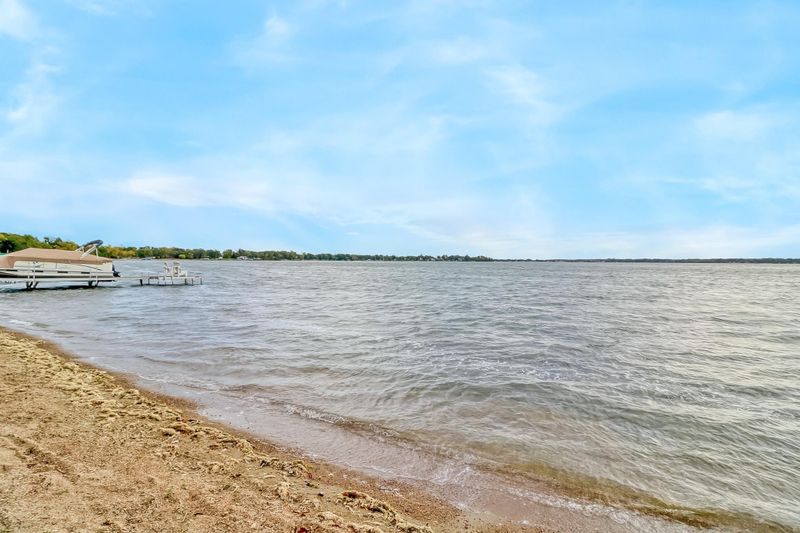 26533 Paradise Point Rd, Detroit Lakes, MN 56501