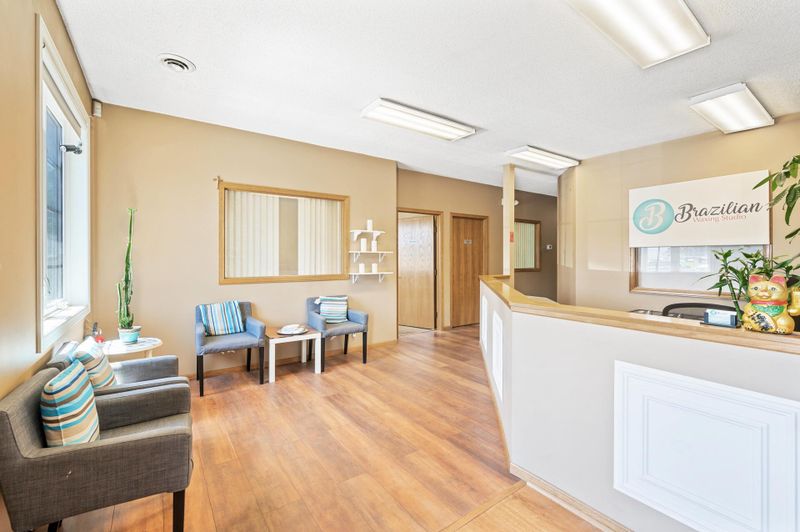 8557 Wyoming Ave N #5, Brooklyn Park, MN 55445
