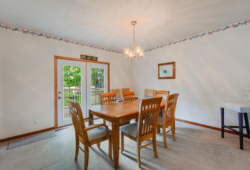 624 Main St, West Concord, MN 55985