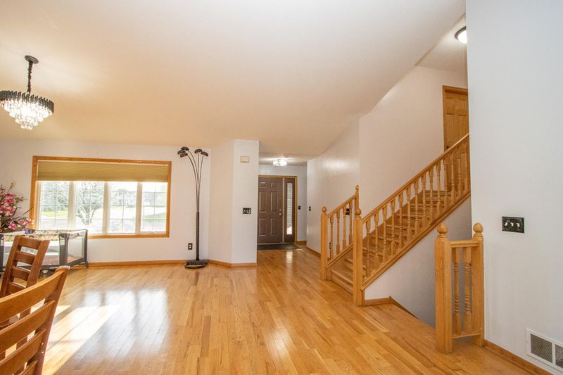 147 Waynesborough Way, Mankato, MN 56001