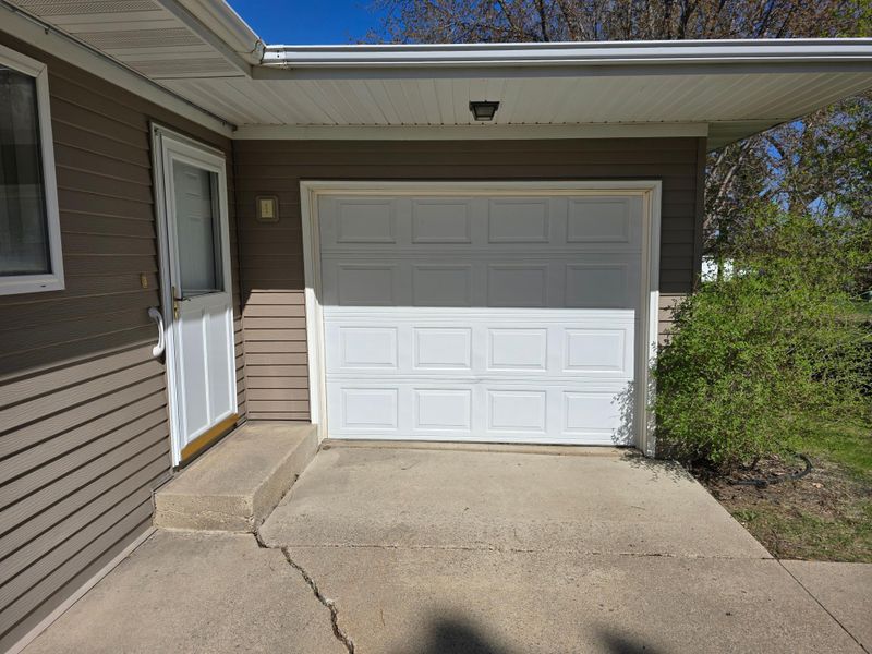 2007 2nd St, Lake Park, MN 56554