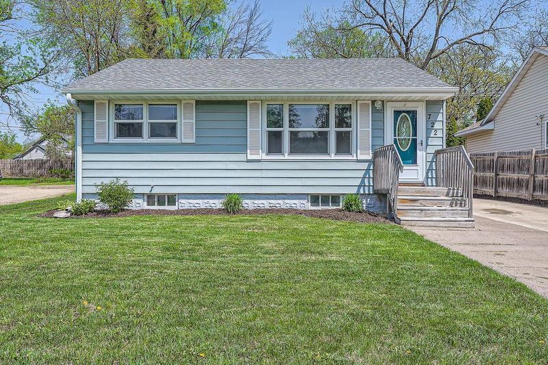 722 5th St W, Hastings, MN 55033