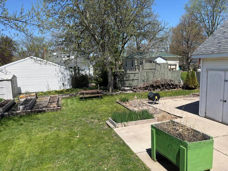 813 4th Ave SE, Waseca, MN 56093