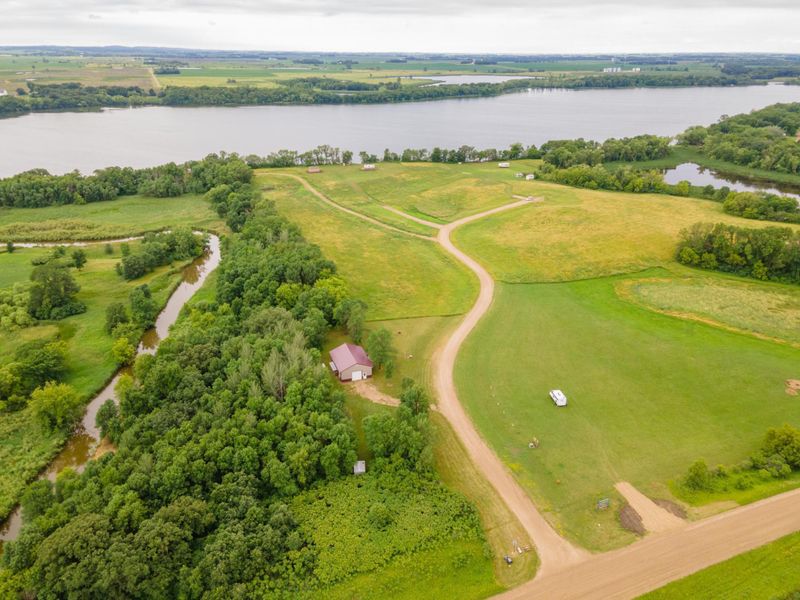 10405 Vista Trl NW, Evansville, MN 56326