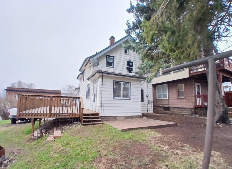 610 N 24th Ave W, Duluth, MN 55806