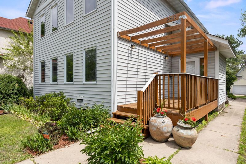 2443 11th Ave S, Minneapolis, MN 55404
