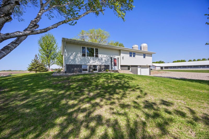 19463 Walden Ave, Hutchinson, MN 55350