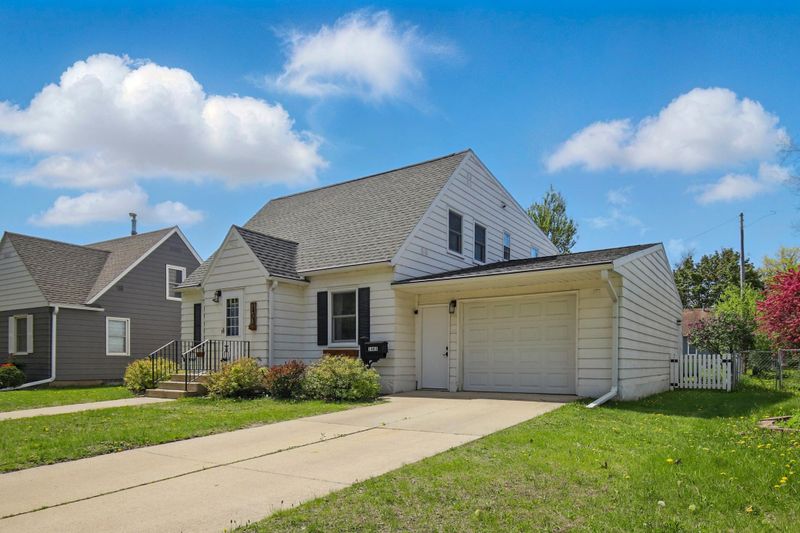 1403 3rd Ave SW, Austin, MN 55912