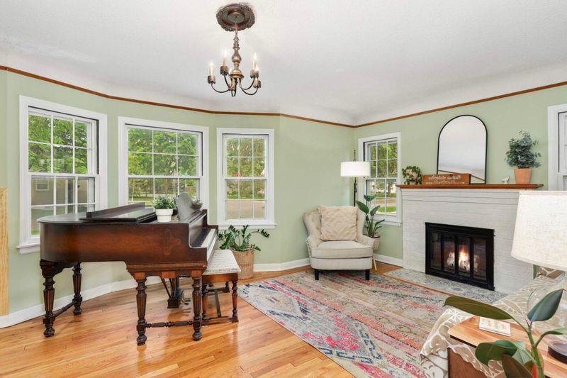 3338 Brownlow Ave, Saint Louis Park, MN 55426