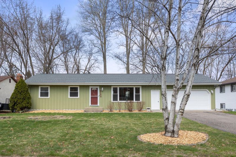 6162 46th St N, Oakdale, MN 55128