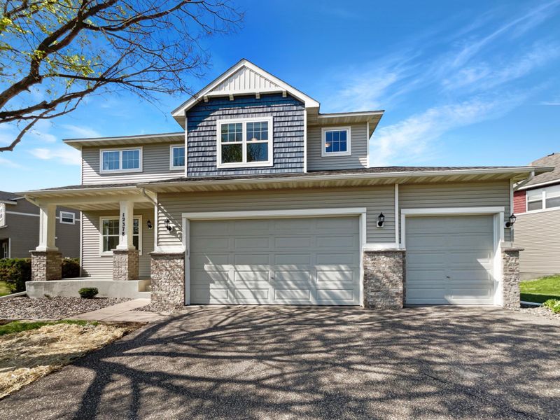 12378 5th St NE, Blaine, MN 55434