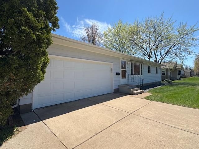 3249 Mercury Ave, Eau Claire, WI 54703