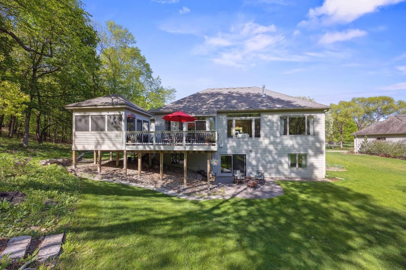 27865 Brynmawr Pl, Shorewood, MN 55331