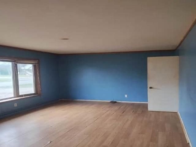 303 Elmwood Rd, Hoyt Lakes, MN 55750
