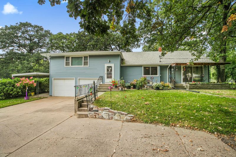 1300 10th St NE, Sauk Rapids, MN 56379