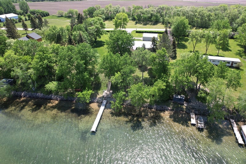 33397 Pickerel View Dr, Richville, MN 56576