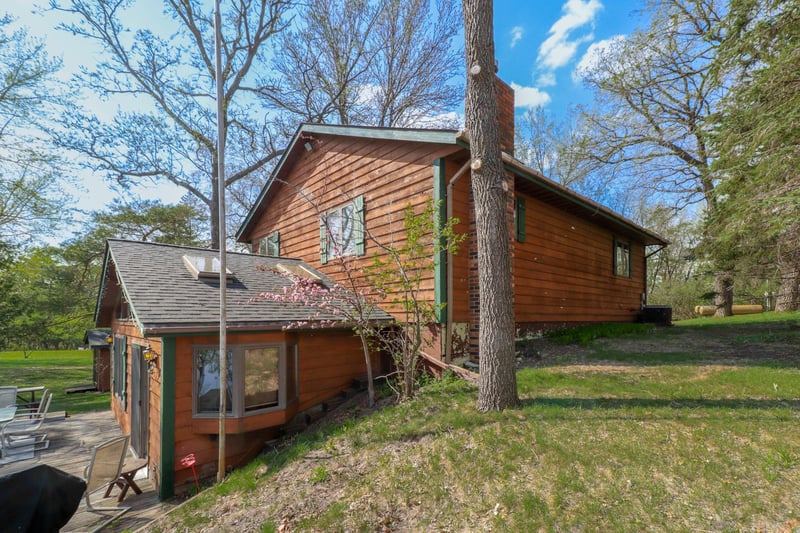 30197 Briorwood Rd, Paynesville, MN 56362