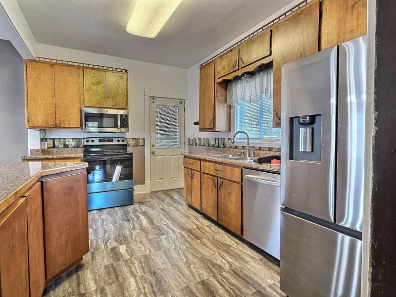 1501 N Park St, Fairmont, MN 56031