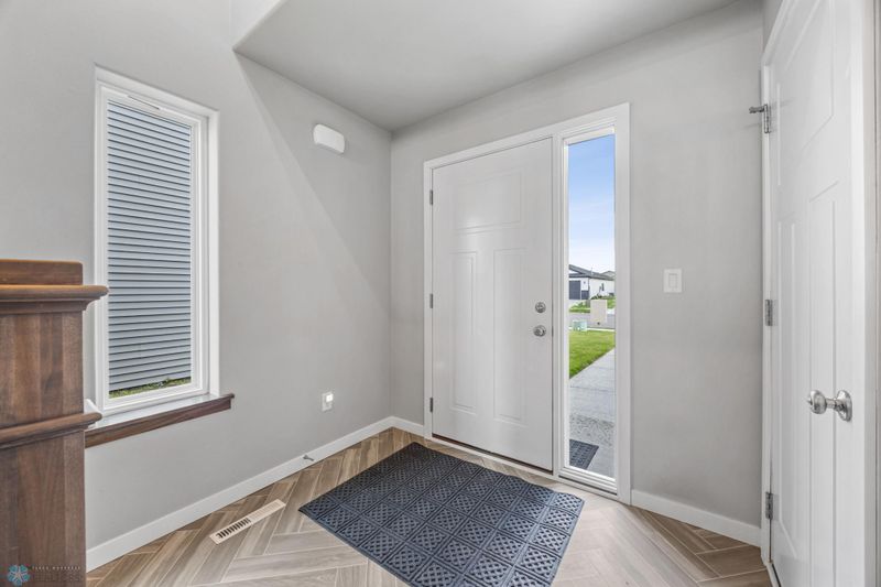 3613 32nd St S, Moorhead, MN 56560