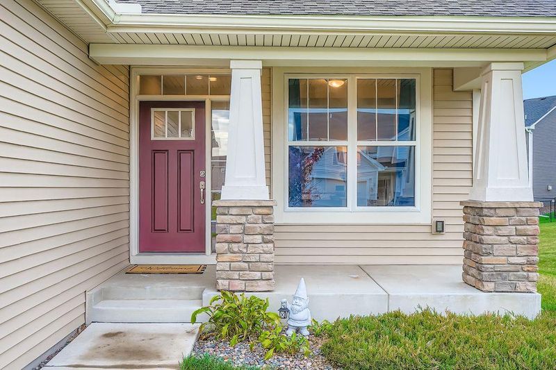 9876 52nd St NE, Saint Michael, MN 55376