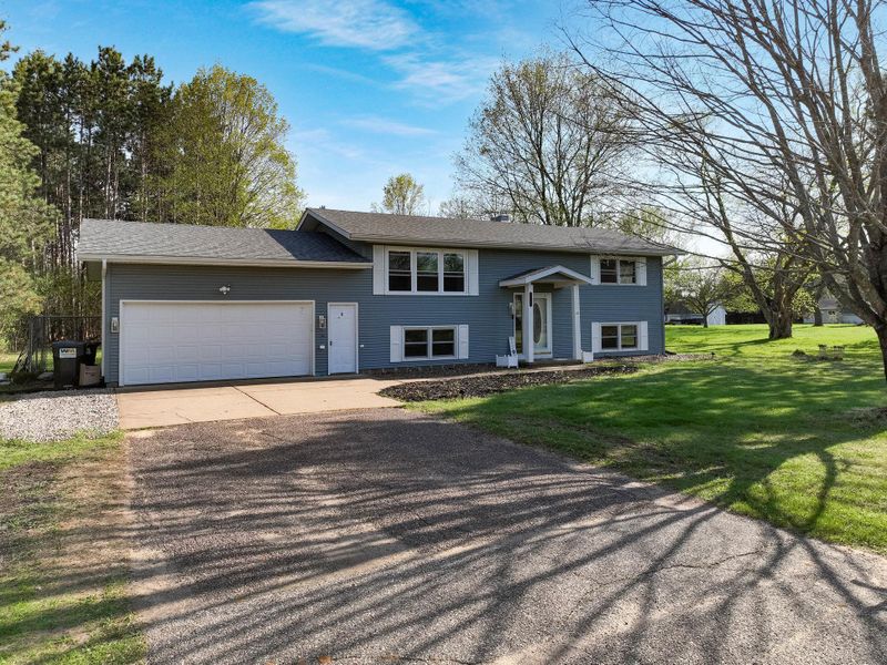5323 E Hamilton Ave, Eau Claire, WI 54701