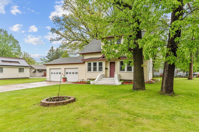 815 2nd Ave NW, Milaca, MN 56353
