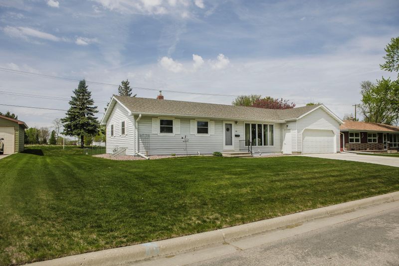 308 S Columbia Ave, Morris, MN 56267