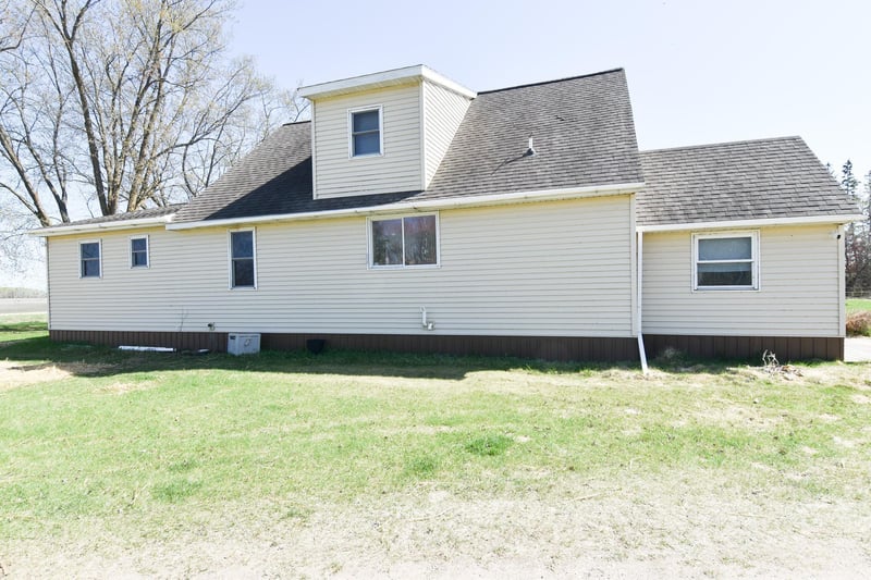 45573 250th Ave NE, Middle River, MN 56737
