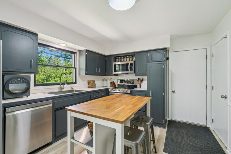 4775 Victoria St N, Shoreview, MN 55126